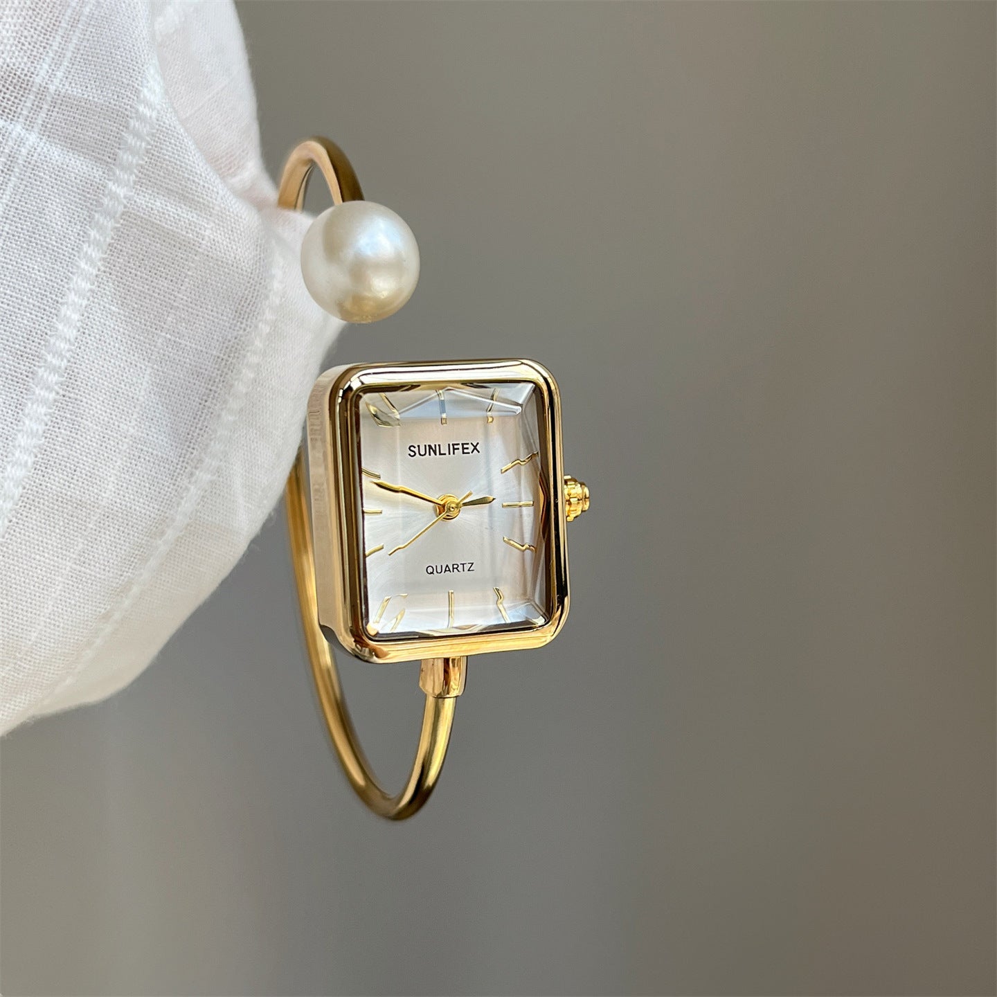 Gold Square Pearl Women's Light Luxury Exquisite Bracelet Watch